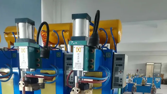 水冷式凸焊机轻松焊接1.5mm+9mm铁块,奇怪的焊法,第1次见！