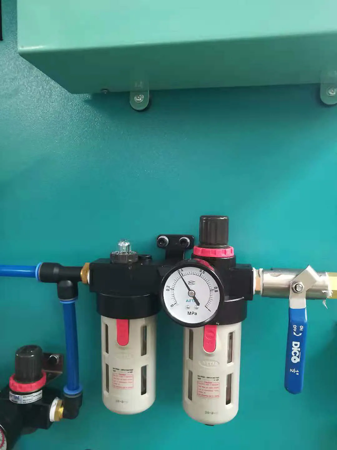 闪光对焊机油水分离器图