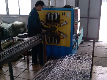 扁笼骨口电阻自动点焊机焊接品2