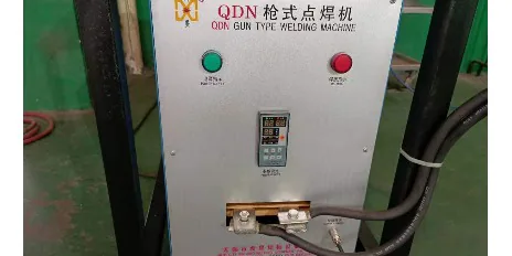 手持式铜排点焊钎焊一体机正面图