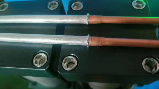 要想铜铝管取出快，铜铝管对焊机顶针装置少不了
