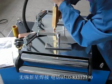 新星BDN薄带电阻点焊机焊接现场1